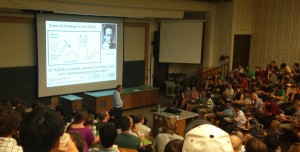 Conferencia de David Wineland en la Universidad de Colorado (4 de septiembre de 2013), acerca del premio Nobel que obtuvo el año pasado.