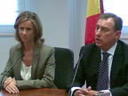Cristina Garmendia junto a Tomás Villanueva durante el encuentro
