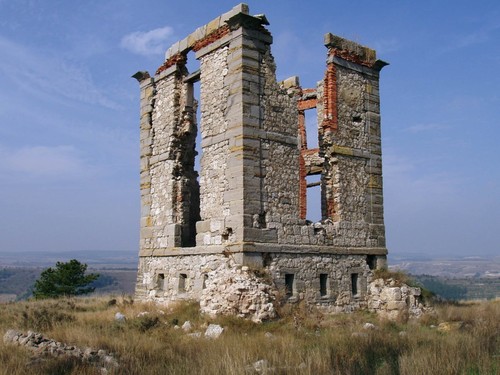 Restos de la torre de Prádanos de Bureba-Briviesca/UBU