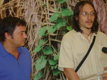 El director del Museo junto a Miguel de la Iglesia