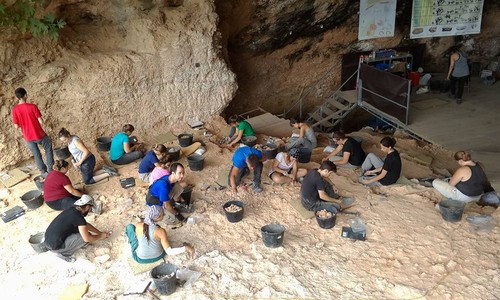 Excavaciones en Bolomor. FOTO: CENIEH