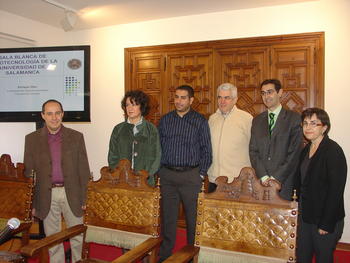 Investigadores y responsables de la Universidad de Salamanca implicados en el proyecto de la sala blanca de Nanotecnología.