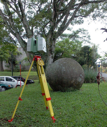 Investigarán con radar de penetración y escáner láser las esferas de piedra del Delta del Diquís. FOTO: UCR.