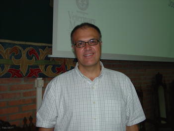 José María Peralta, profesor de Bienestar Animal y Ética Veterinaria en Western University (California, Estados Unidos).