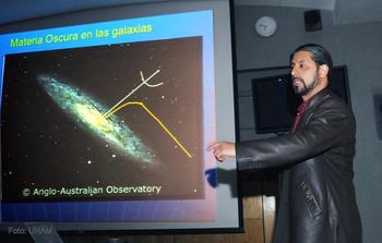 El cosmólogo Vladimir Avila Reese, investigador del Instituto de Astronomía (IA) de la UNAM.