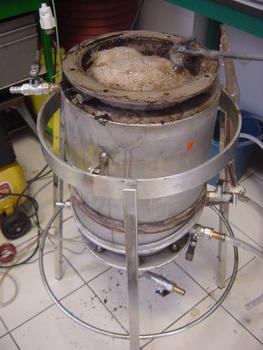 Té de compost, en el reactor donde se produce. Fuente: Teresa Carballo
