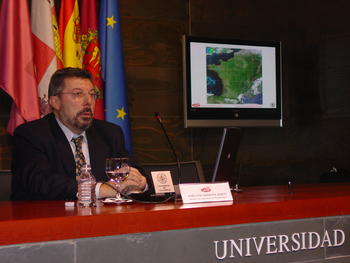 José Luis Casanova en un acto público de la Universidad de Valladolid