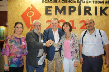 Representantes de España, Brasil y México en el acto de relevo en la organización de Empírika.
