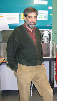 Plácido Navas Lloret, investigador de la Universidad Pablo de Olavide. Foto: UPO.