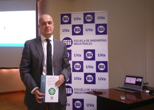 El investigador del Departamento de Ingeniería Eléctrica de la Escuela de Ingenierías Industriales de la Universidad de Valladolid (UVa) Miguel Gómez.
