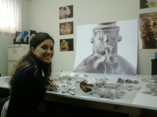 Patricia Aparicio en el Museo de Arqueología Josefina Ramos de Cox, en Lima. Foto: Patricia Aparicio.