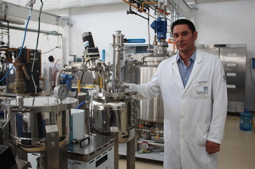 El doctor Jorge Alberto Rodríguez González, investigador de la Unidad de Biotecnología Industrial de Ciatej.