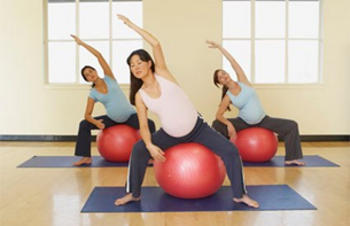 Embarazadas haciendo ejercicios (FOTO: Aupec).