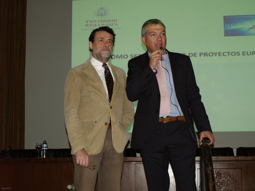 José Abel Flores (izquierda) y Alfredo Mateos, de la OTRI.
