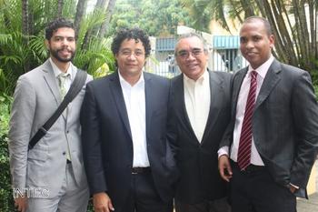 Daniel Comarazamy, Jorge E. González, Joe Barba y Ricardo González. 