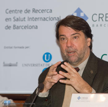 El catedrático de Salud Internacional de la Facultad de Medicina, Pedro L. Alonso, presidió el Comité Directivo que guió el proceso malERA.
