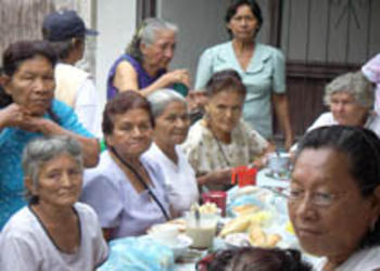 Personas mayores de Perú (FOTO: Minsa).