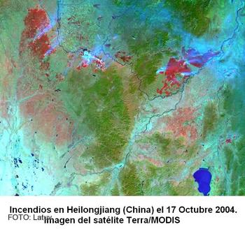 Una de las imágenes de los incendios forestales en China suministradas por un satélite.