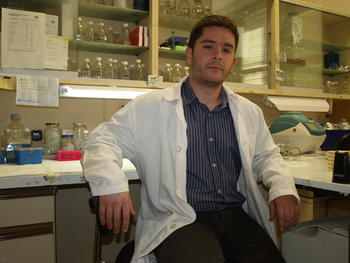 Efren Ordoñez, autor de la tesis doctoral.