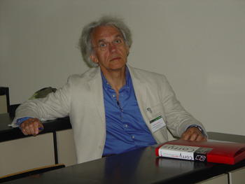 Gerard Mourou, del Laboratoire de Optique Appliquee, creador de la técnica que permitió la creación de láseres de alta potencia