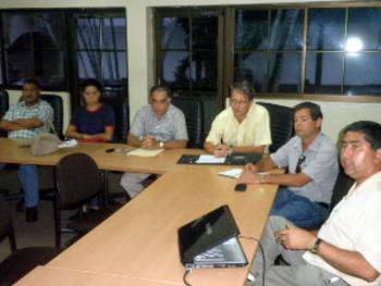 Participantes en una de las conferencias de Gerbert Quintero (FOTO: IDIAF).