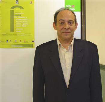 El profesor del Departamento de Ingeniería Agraria de la Universidad de León, Enrique Garzón Gimeno