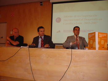 Presentación del informe sobre cooperación al desarrollo en Salamanca.