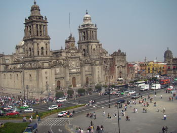 Catedral de México en la Plaza del Zócalo.