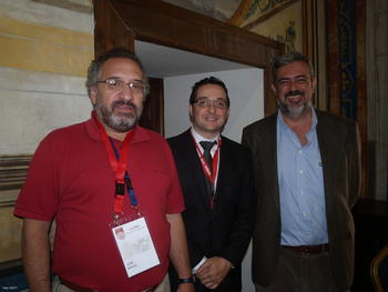 De izquierda a derecha, José Bravo, Juan Manuel Corchado y Xavier Alamán Roldán, representantes de las tres universidades que participan en el Proyecto 'Aliado'.