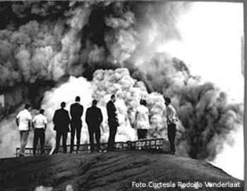 Erupción del Volcán Irazú, 1963 (FOTO: UNA).