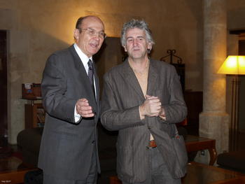 El director gerente de la Fundación Caja Duero, Lorenzo Rodríguez Durantez (izquierda), junto a Juan Luis Arsuaga.