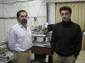 Los investigadores del grupo de Espectroscopía de Plasmas,  Marco Antonio Gigosos (izq) y Manuel Ángel González