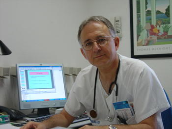 El jefe de la Unidad de Cuidados Intensivos del Hospital Rio Hortega, Jesús Blanco Varela