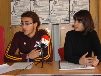Roberto Cilleros y Paula Rubio durante la presentación de las jornadas