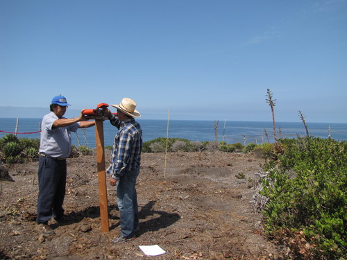 Exploración arqueológica de campamentos costeros de la cultura yumana en Bajamar. FOTO: CICESE.