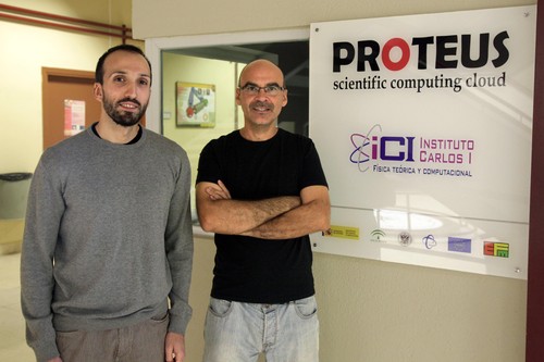 Los investigadores de la UGR Miguel Ángel Muñoz y Paolo Moretti. Foto: UGR.