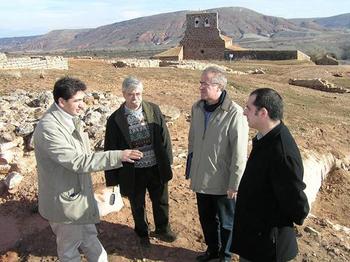 Visita de arquitectos, arqueólogos e ingenieros de Inasmet al yacimiento de Tiermes (Soria).