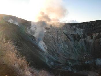 Actividad en el cráter del volcán Turrialba enero del 2012. FotoRSN.