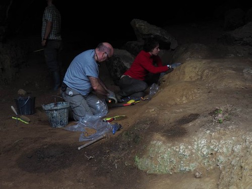 Excavaciones en la Cueva de Amalda/CENIEH