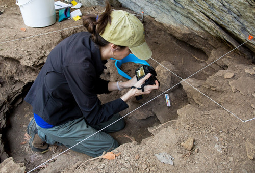 Excavaciones en el sitio arqueológico de Punta Blanca/Ana Endara, STRI