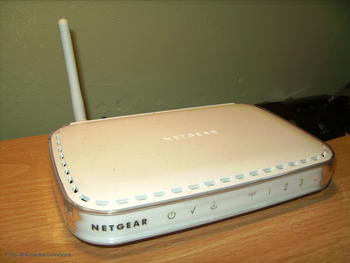 Enrutador para conexión Wi-Fi a internet.