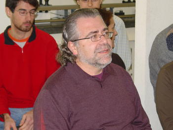El profesor Luis Roso responsable del Servicio Láser de la Universidad de Salamanca