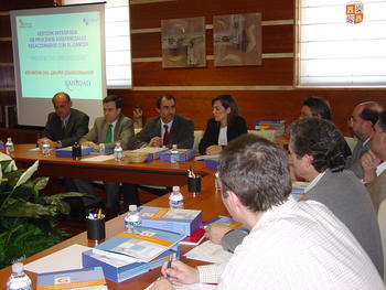 César Antón preside la reunión de coordinación para la elaboración de nuevas oncoguías