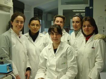El grupo de investigadoras del Itacyl en el laboratorio