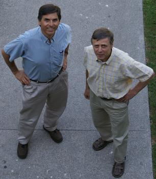 Agustín González y Walter Grote, investigadores de la Universdiad Santa María.