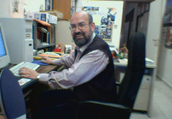 Gerardo Rodríguez Sánchez en su despacho