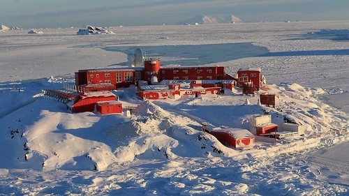 Algunos edificios construidos en la Antártida.