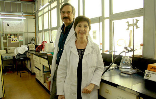 Los investigadores Gerardo Glikin y Liliana Finocchiaro. Foto: CONICET Fotografía.