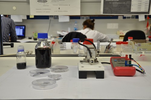 Nuevos materiales en un laboratorio. Foto: UPV.