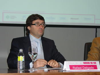 Rafael Delgado durante la presentación de la jornada 'Polígonos en Red' en Valladolid